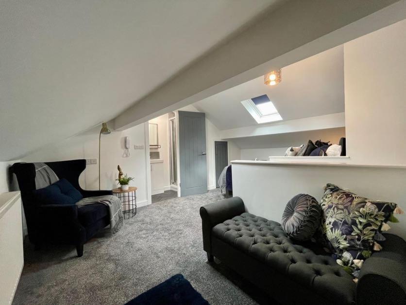 Boutique 5 Bed Home On Birdwell Road - Free Parking Sheffield Eksteriør bilde