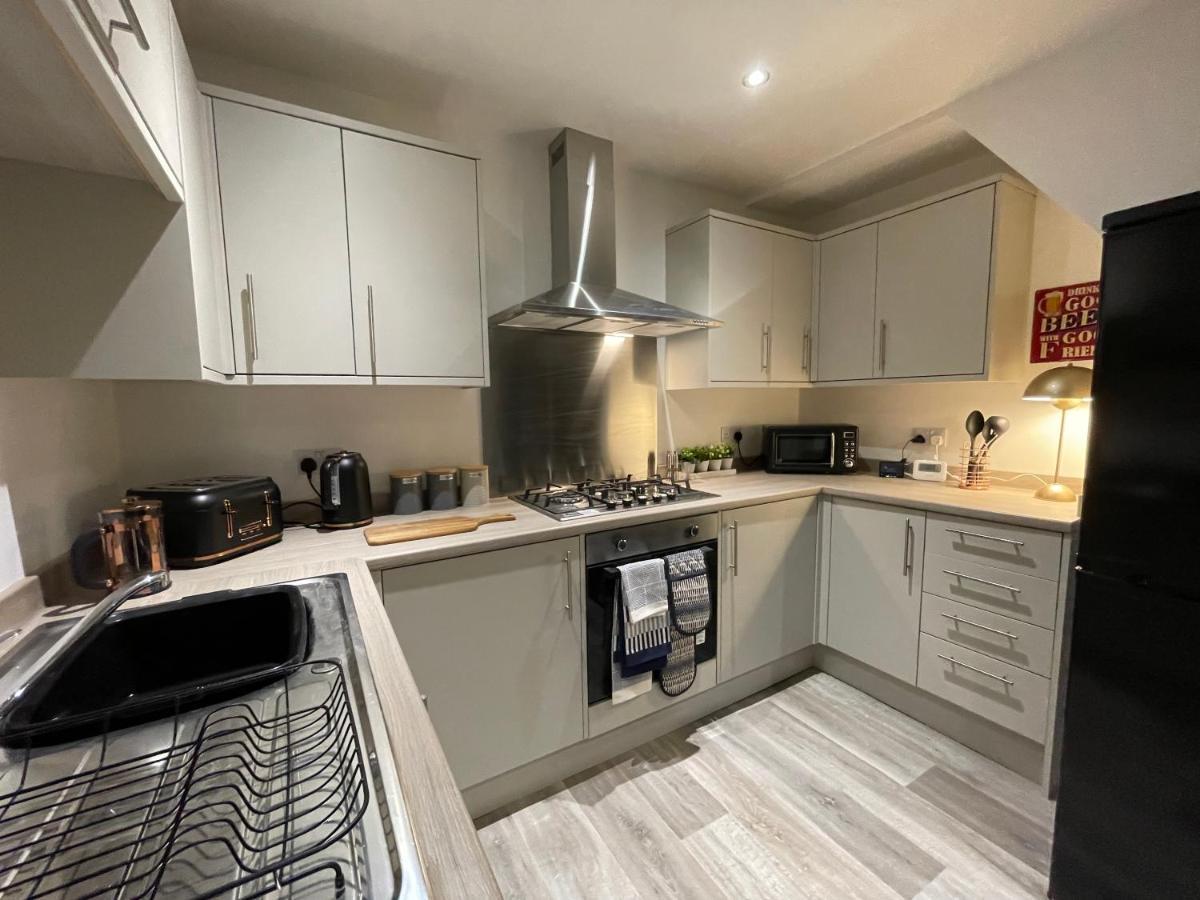 Boutique 5 Bed Home On Birdwell Road - Free Parking Sheffield Eksteriør bilde
