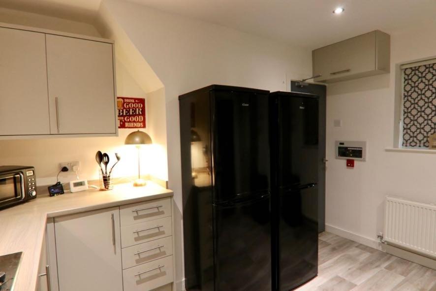 Boutique 5 Bed Home On Birdwell Road - Free Parking Sheffield Eksteriør bilde