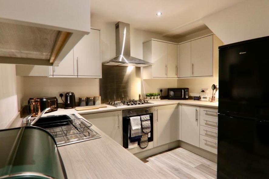 Boutique 5 Bed Home On Birdwell Road - Free Parking Sheffield Eksteriør bilde