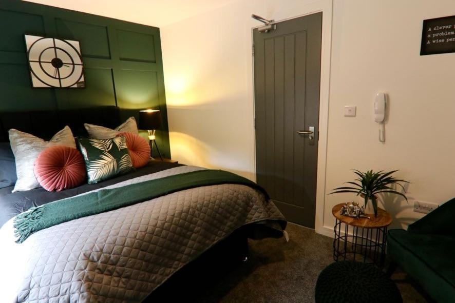 Boutique 5 Bed Home On Birdwell Road - Free Parking Sheffield Eksteriør bilde