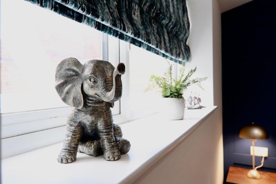 Boutique 5 Bed Home On Birdwell Road - Free Parking Sheffield Eksteriør bilde